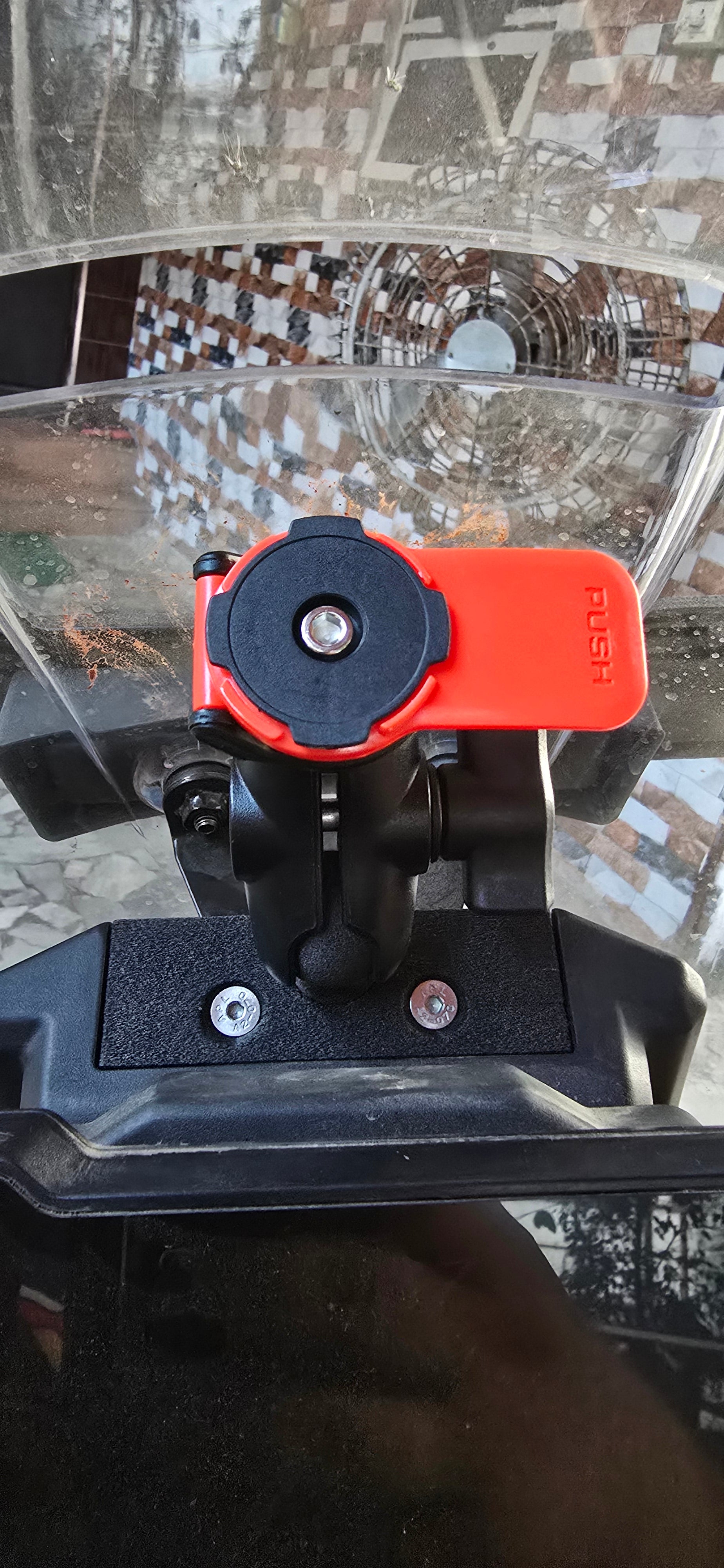 Twist n Go Phone Holder for KTM 250/390 Adventure 2025