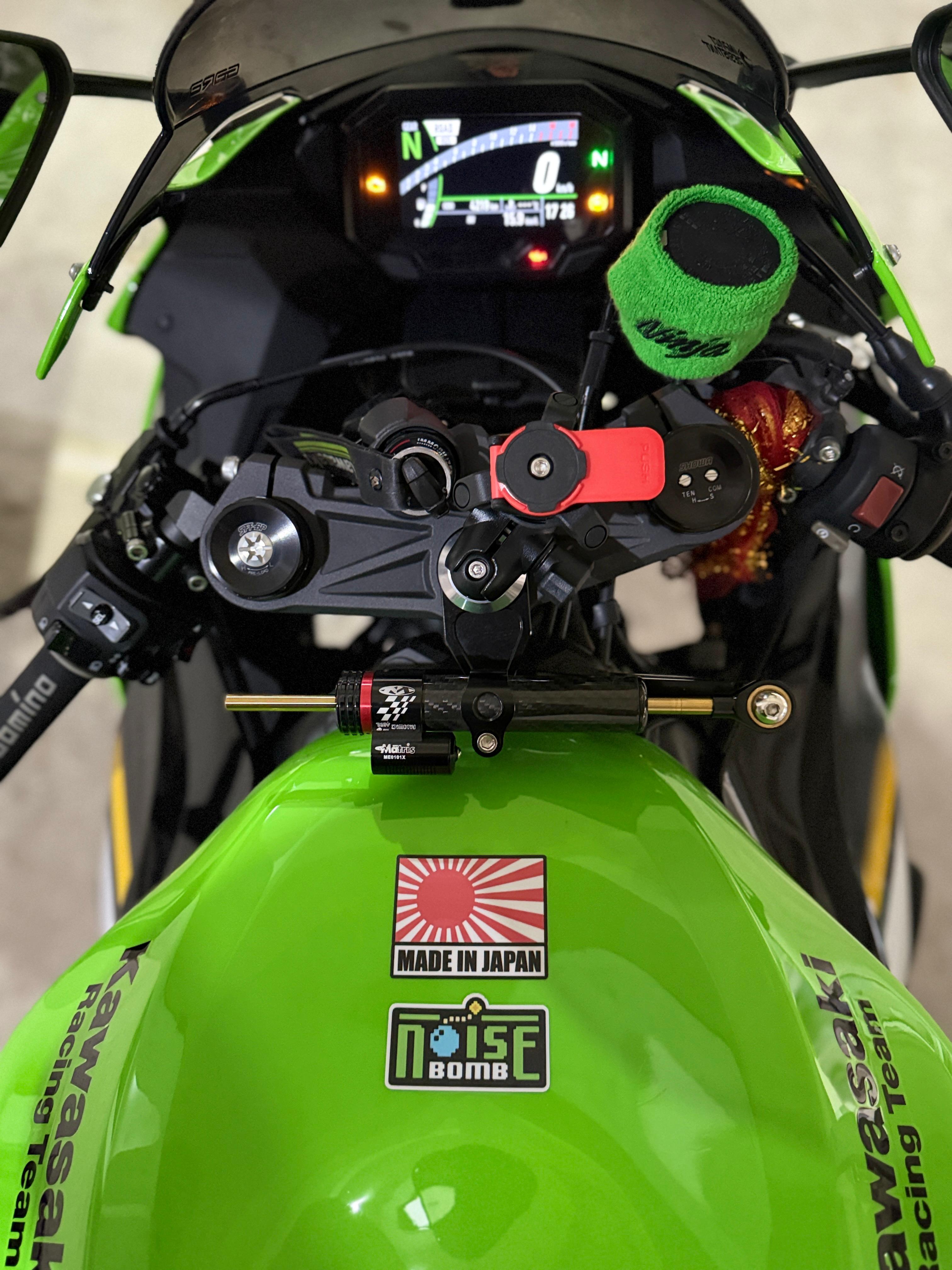 Twist n Go Phone Holder with Fork Stem Mount