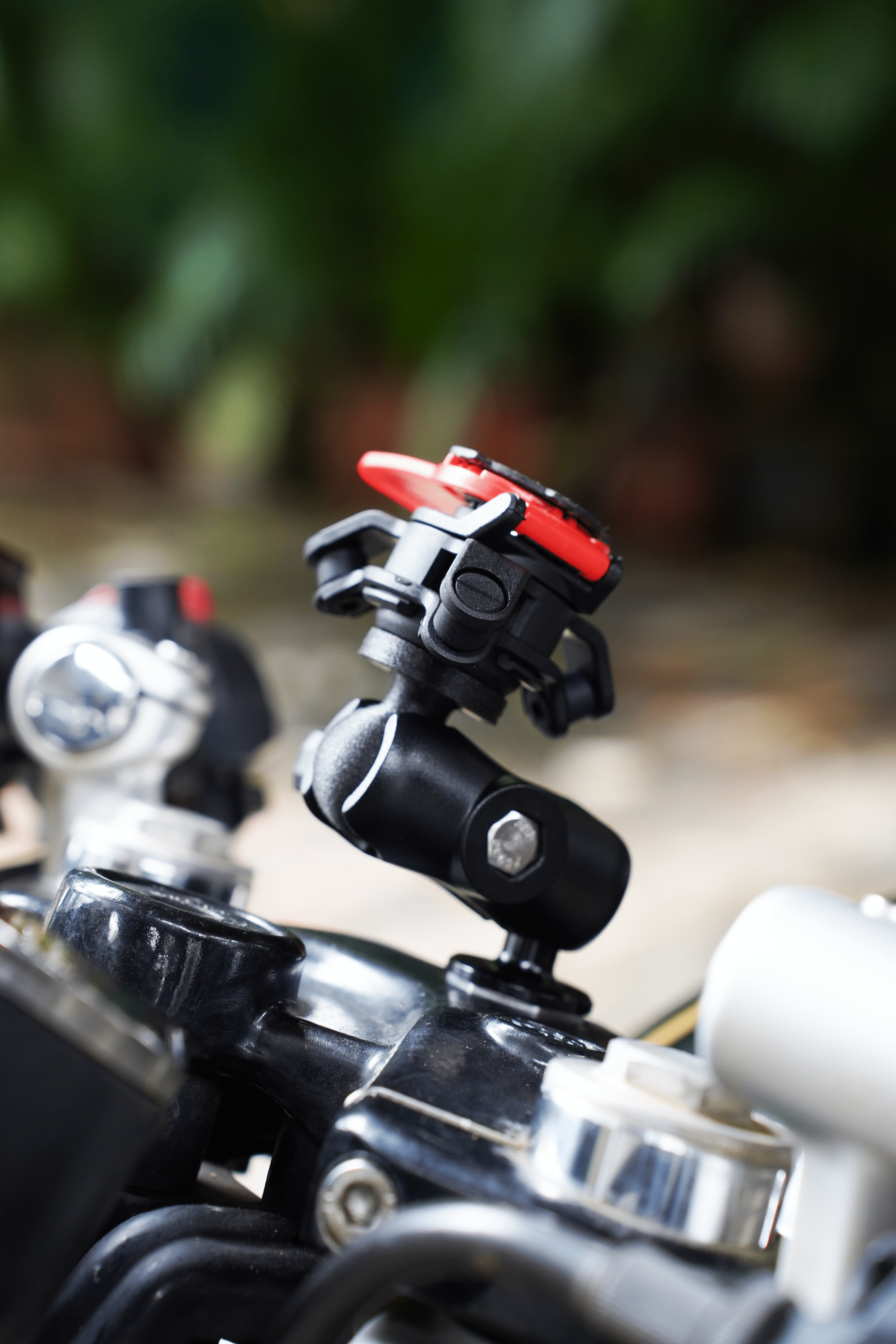 Twist n Go Phone Holder with Fork Stem Mount for GT 650
