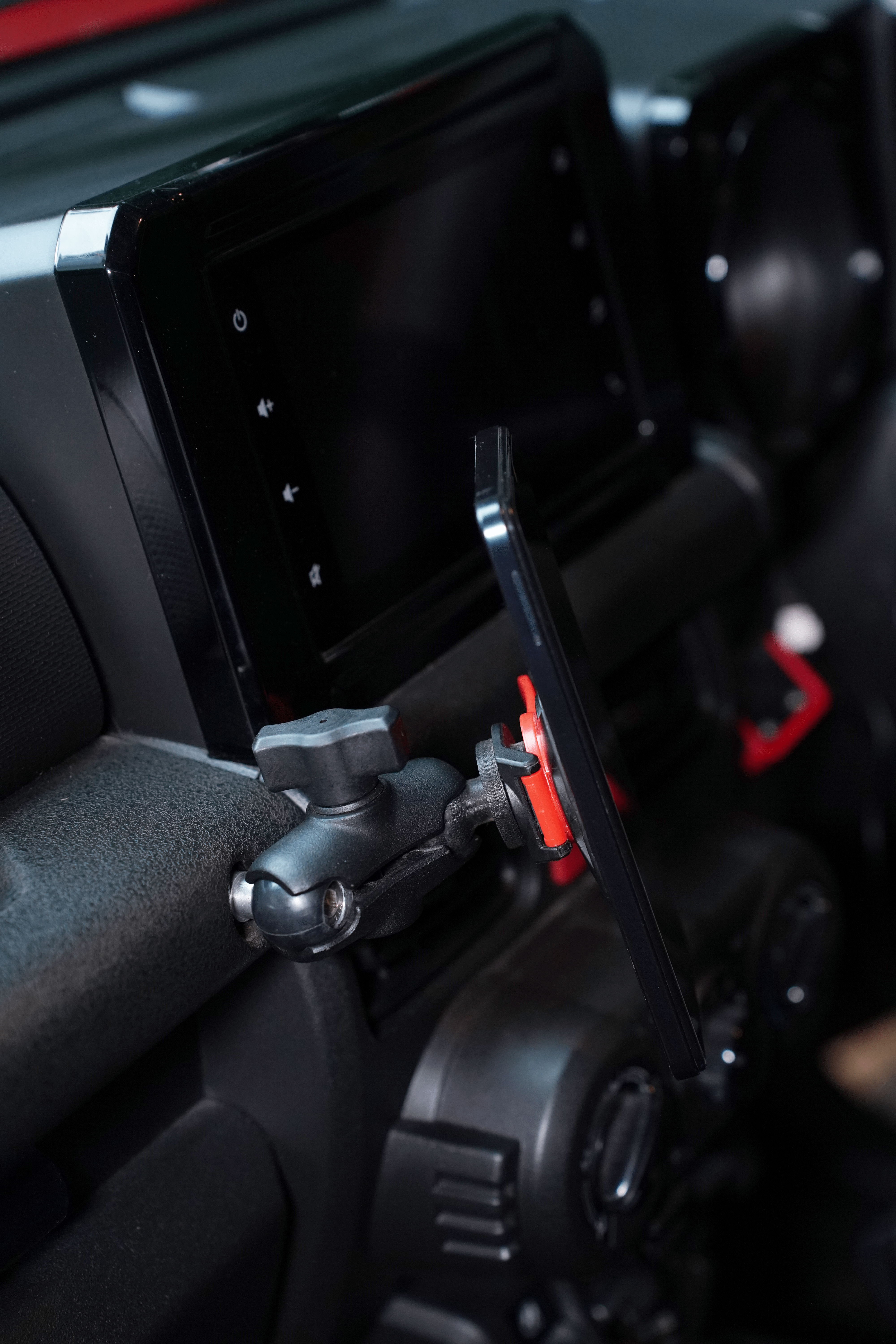 Twist n Go Phone Holder For Suzuki Jimny